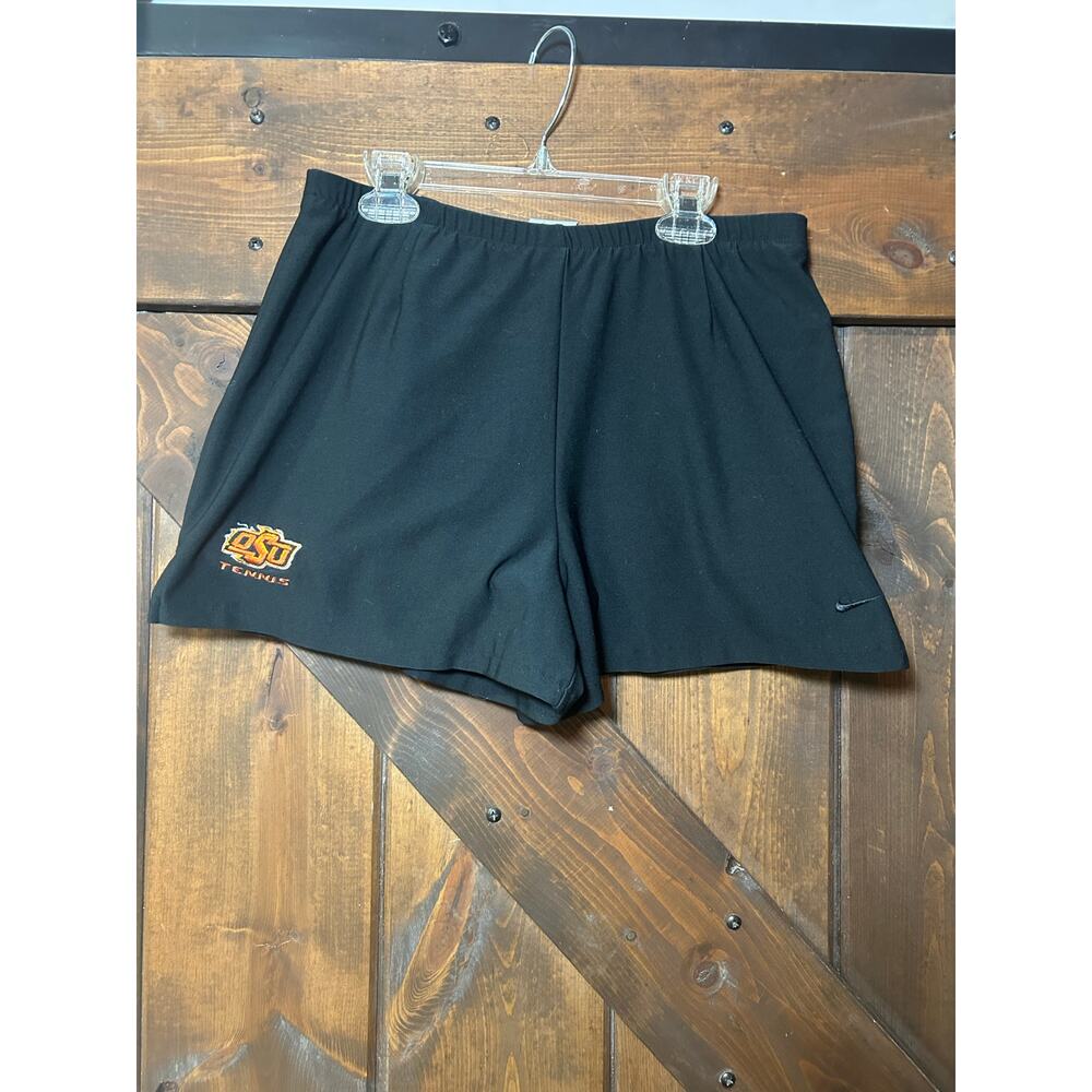 Nike women’s medium Oklahoma State University tennis shorts